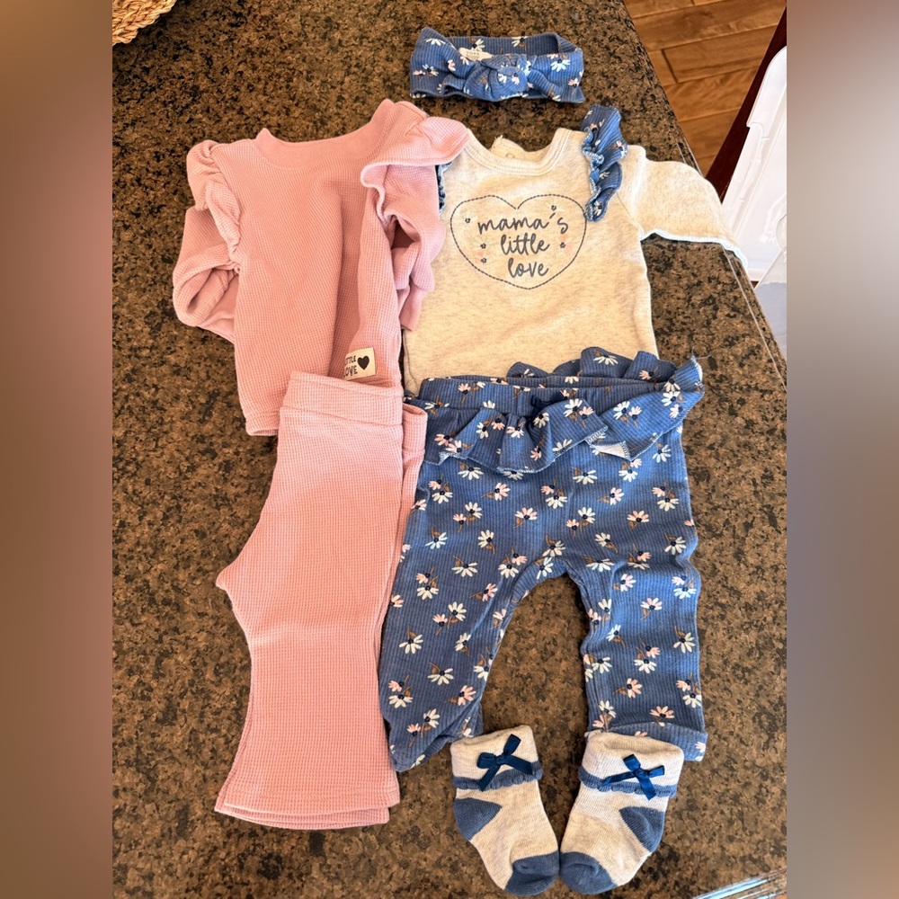 Baby Girl Pink Ruffle Top & Blue Floral Outfit Set